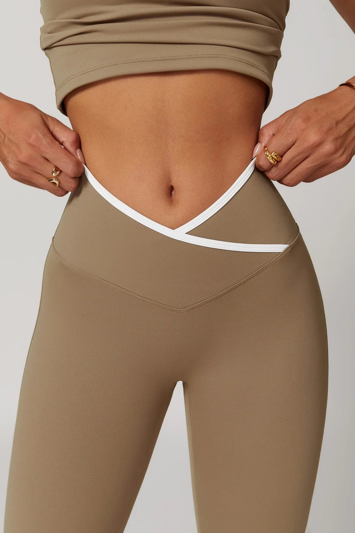 Liz Flare Leggings - Black